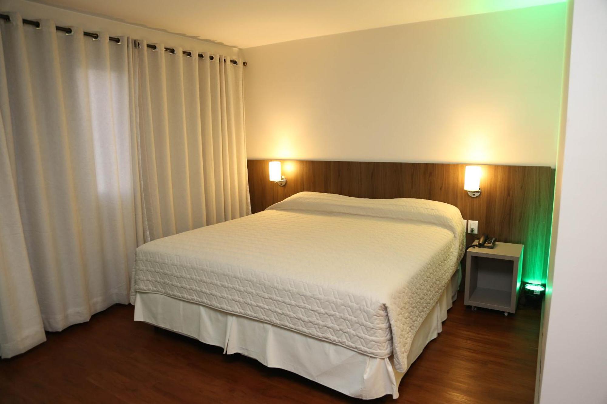 Deluxe Queen Room,1345996673:JPEG